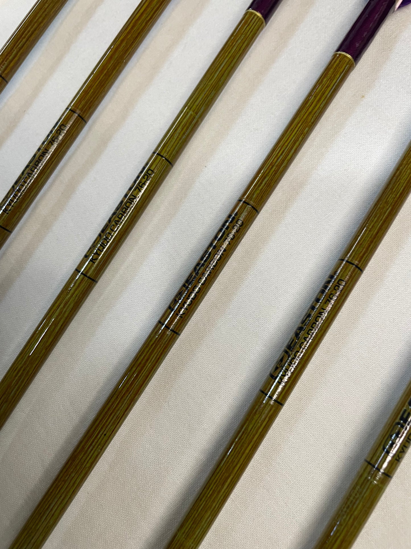 【76-20】EASTON ウッドカーボンシャフト ターキー染羽六つ矢 天弓筈