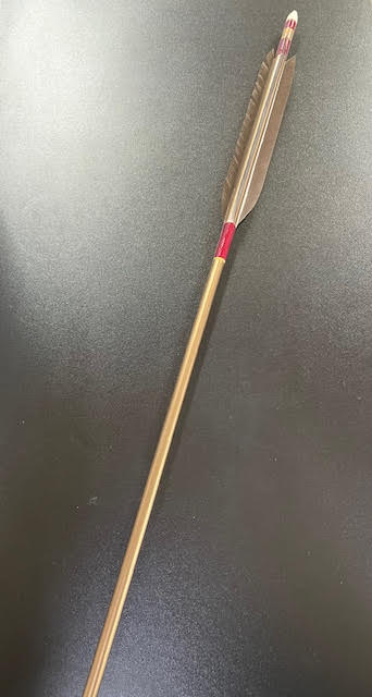 1913シャフト 黒鷲手羽 六つ矢 糸巻赤