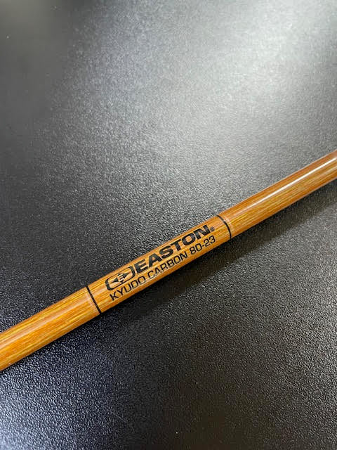 六つ矢 80-23 EASTON カーボンシャフト ターキー染羽 糸巻紺