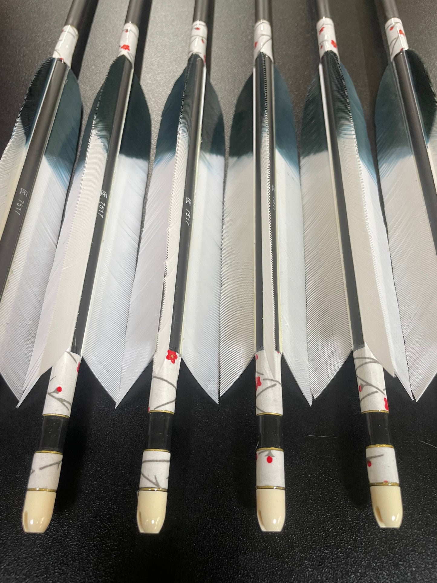 【即納】六つ矢 匠75-17シャフト  ターキー白黒羽