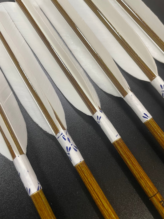 【即納】六つ矢　EASTON  ウッドカーボン　8023シャフト  ターキー白羽
