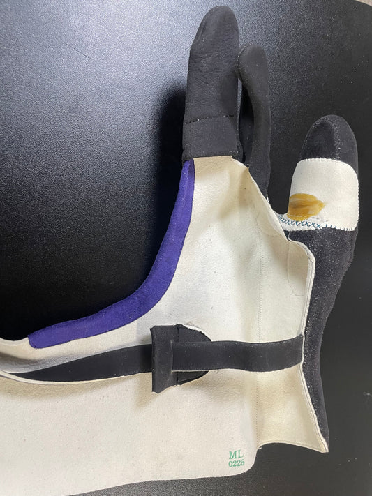 【中離特価】⑯三つ弽女子ML-堅帽子三分縁【征矢弓具】【初級者～様向け】