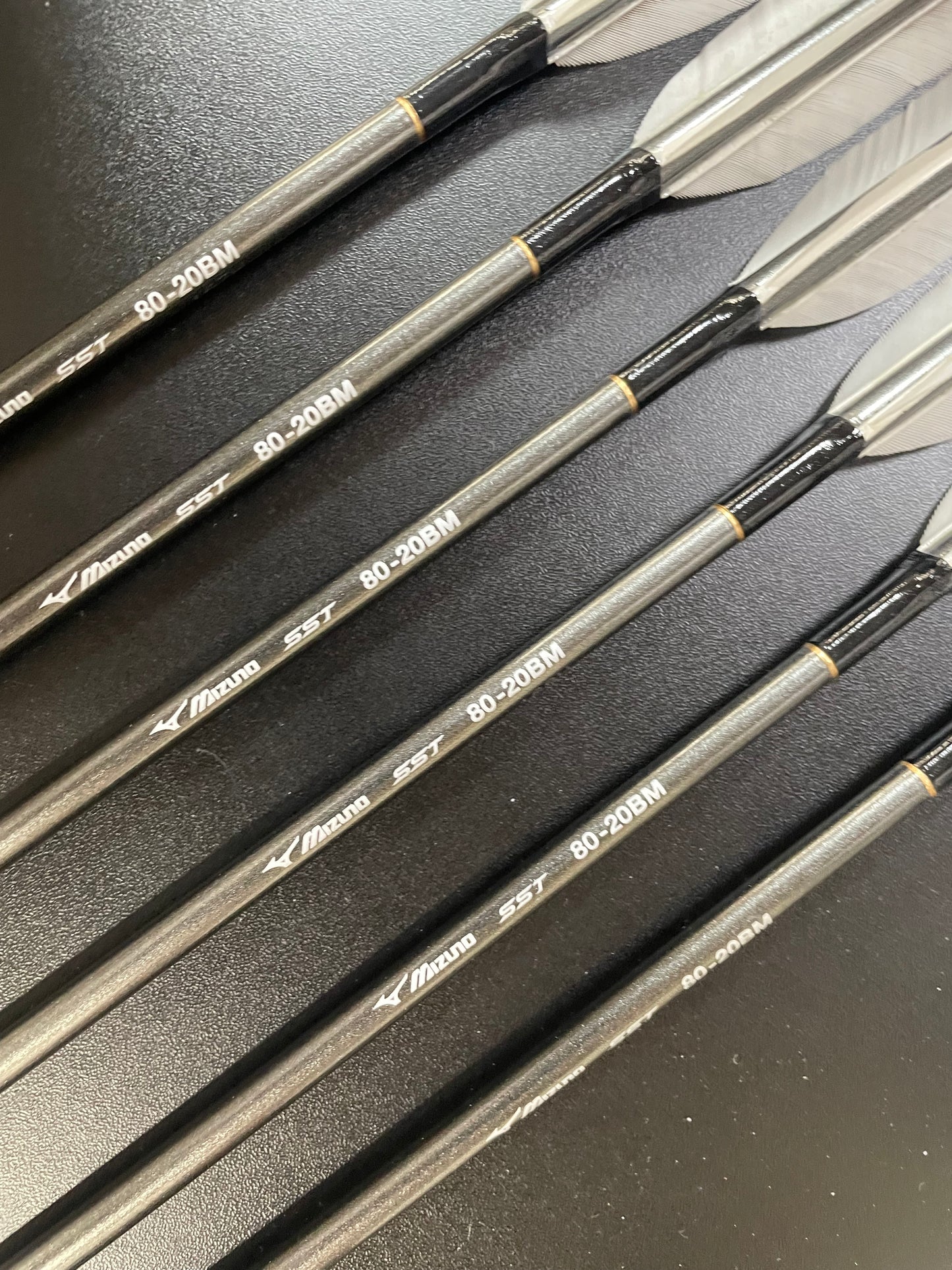 MIZUNO SST8020BMシャフト 犬鷲ホロ羽 六つ矢 【羽長15.0ｃｍ】