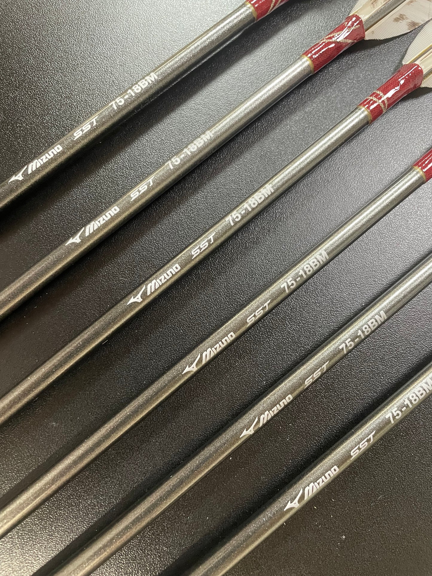 MIZUNO SST7518BM  犬鷲手羽 六つ矢 【羽長14.5ｃｍ】