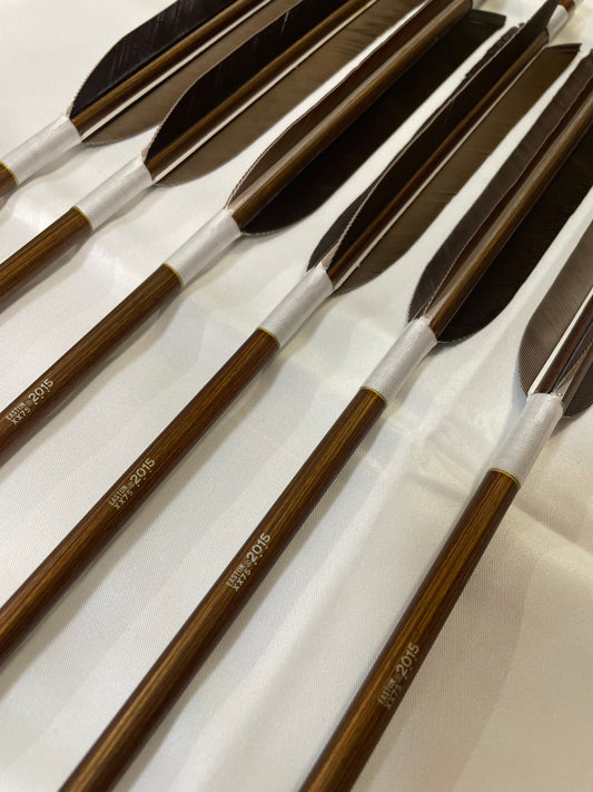 2015アルミシャフト黒手羽 六つ矢 【羽長15.0ｃｍ】