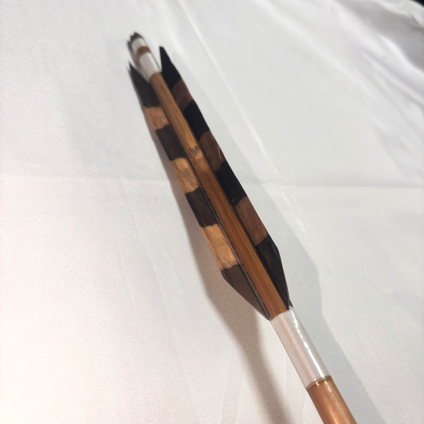 【即納】染抜三符四符　竹製巻藁矢　　①　101～108cm　微キズあり