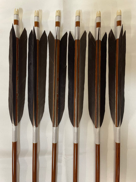 ハヤブサ76-22  黒手羽 六つ矢 【羽長14.0ｃｍ】