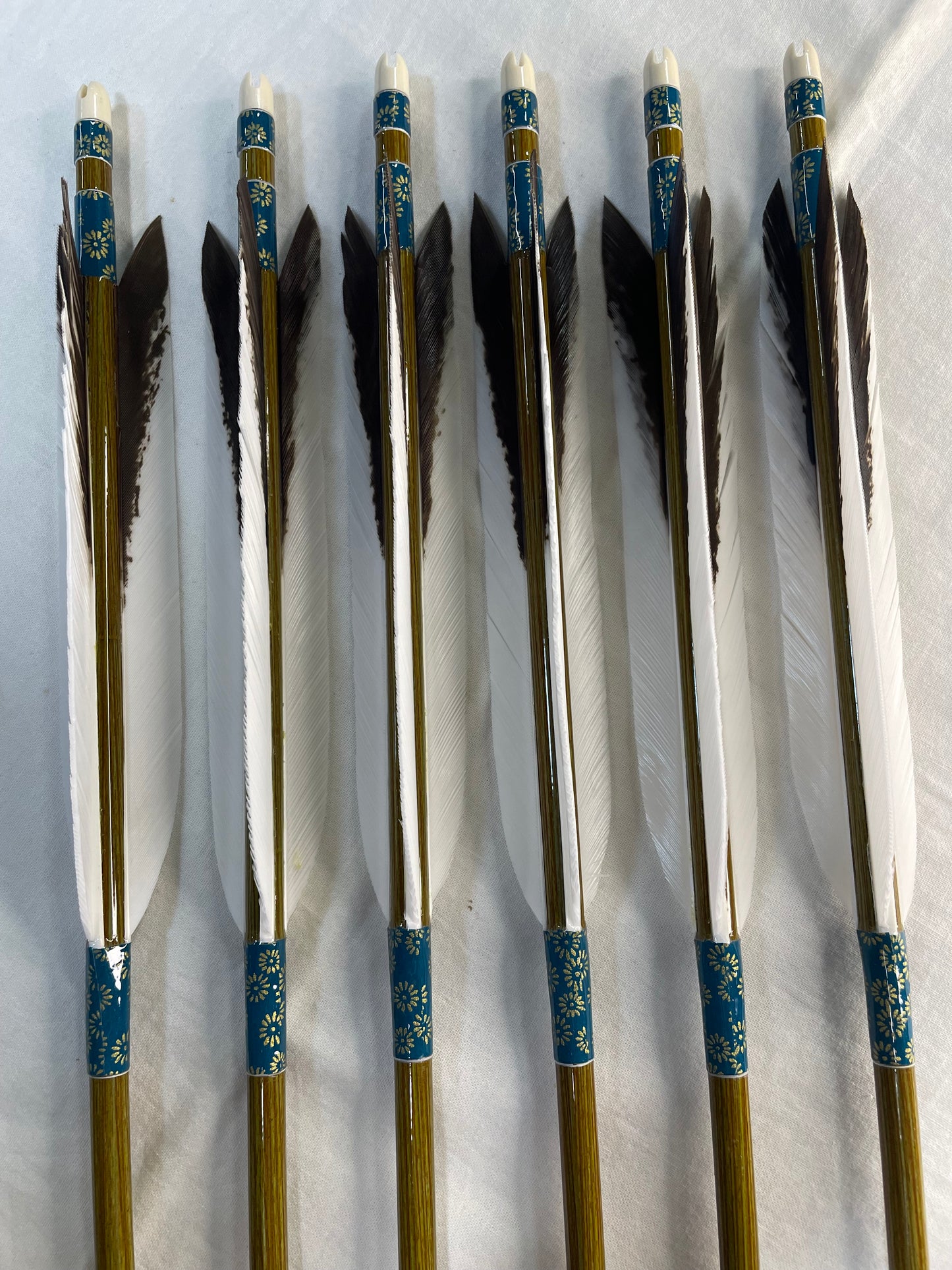 EASTON76-20ウッドカーボンシャフト　ターキー染羽　六つ矢　和紙巻