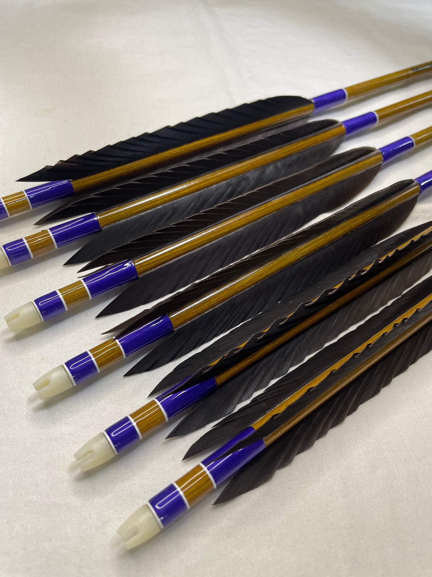 【特価品】EASTON7620カーボン 熊手羽風切 六つ矢 【羽長14.0ｃｍ】