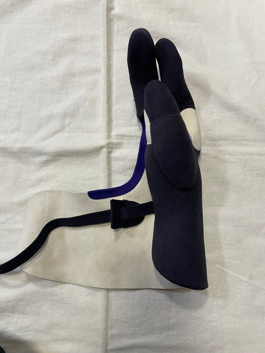 【中離特価品】三つ弽男子-  男子LL、３L限定特価【征矢弓具】【初級者～様向け】