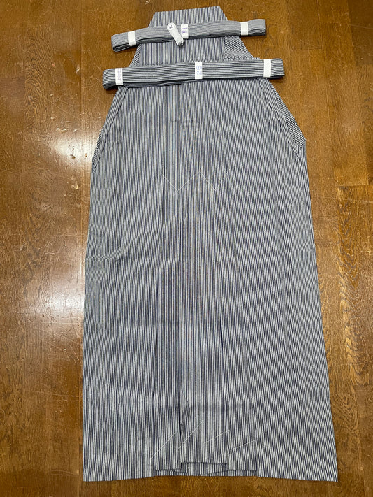 【特価】縞袴②　２尺6寸：前紐下約95.5ｃｍ【四割引】