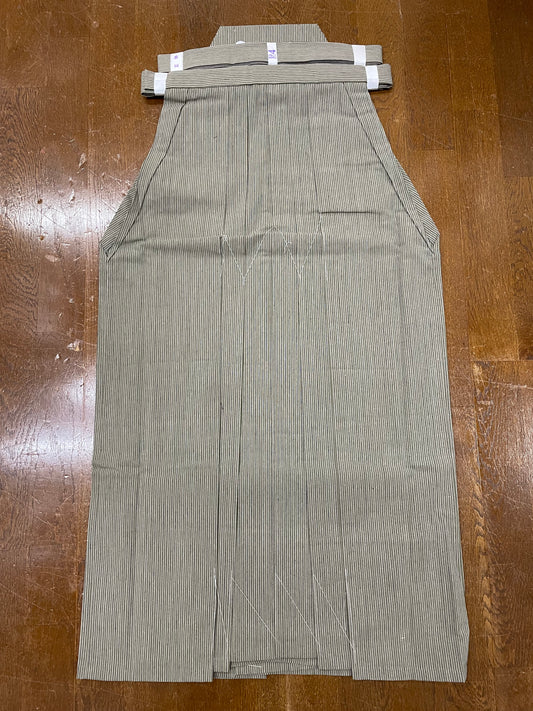 【特価】縞袴⑦　 夏物 ２尺4寸：前紐下約89ｃｍ【四割引】