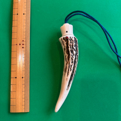 【特価】エゾシカ角　ギリ粉入れ 　並作 ⑪