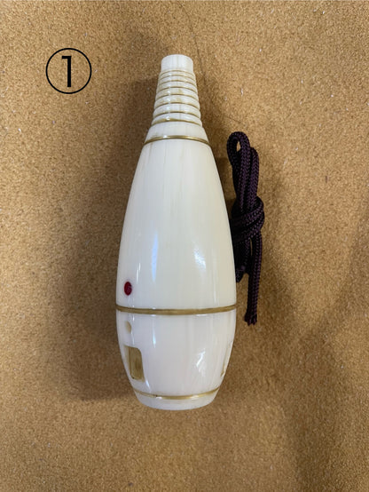 練りプラスチックギリ粉入れ