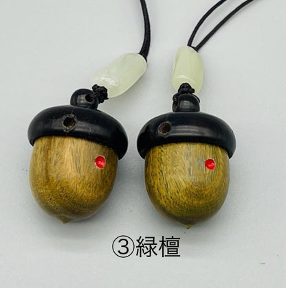 どんぐり親子ギリ粉入れ 子型